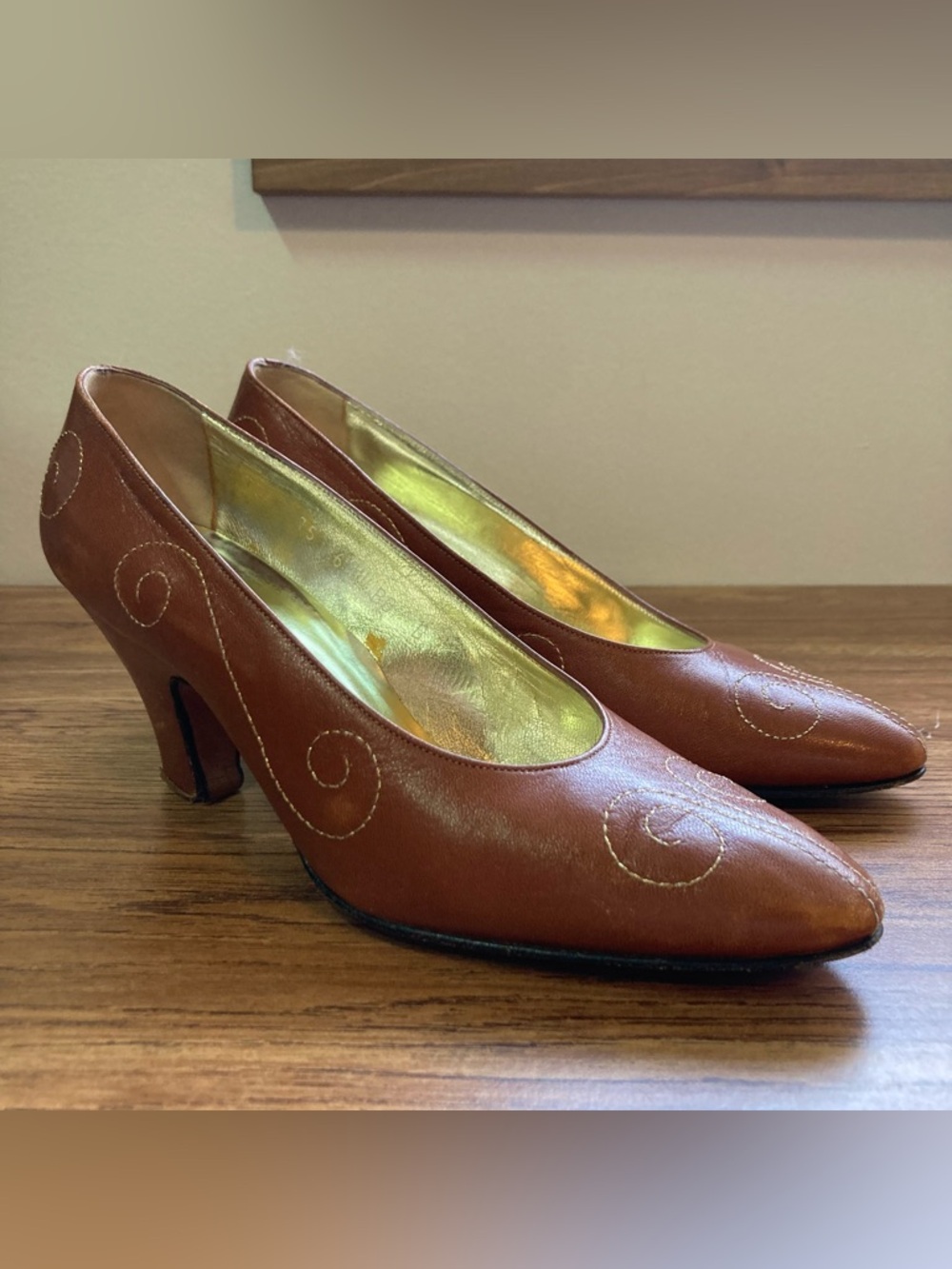 Vintage Pancaldi Orange-Brown Leather Pumps 6B